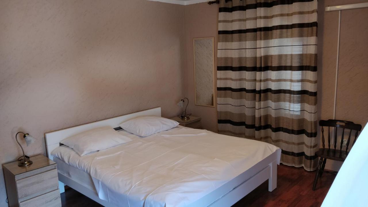Apartments By The Sea Mali Lošinj Екстериор снимка